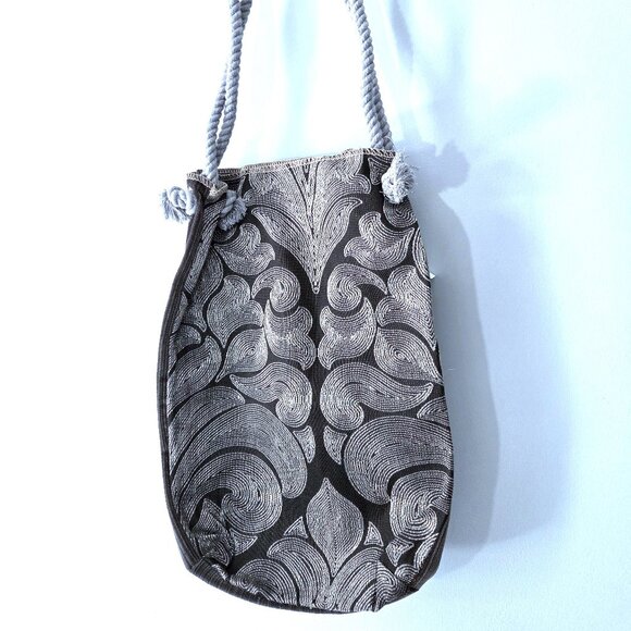 NWT Gray & Silver Velvet Tote Bag - Picture 1 of 2